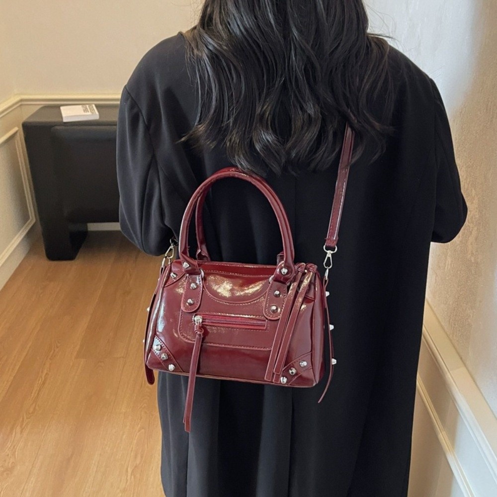 Top Handle Patent Bag - حقيبة نسائية كلاسيكية من الجلد اللامع