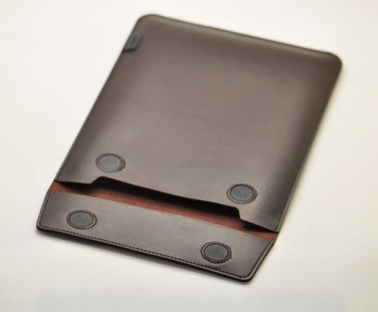 Briefcase Leather Slim - جراب كمبيوتر محمول من الألياف الدقيقة